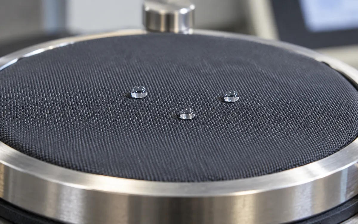 Hydrostatic Pressure Testing of Waterproof Apparel Fabrics — process illustration
